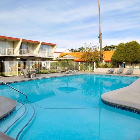 Travelodge By Wyndham Monterey Bay Ngoại thất bức ảnh