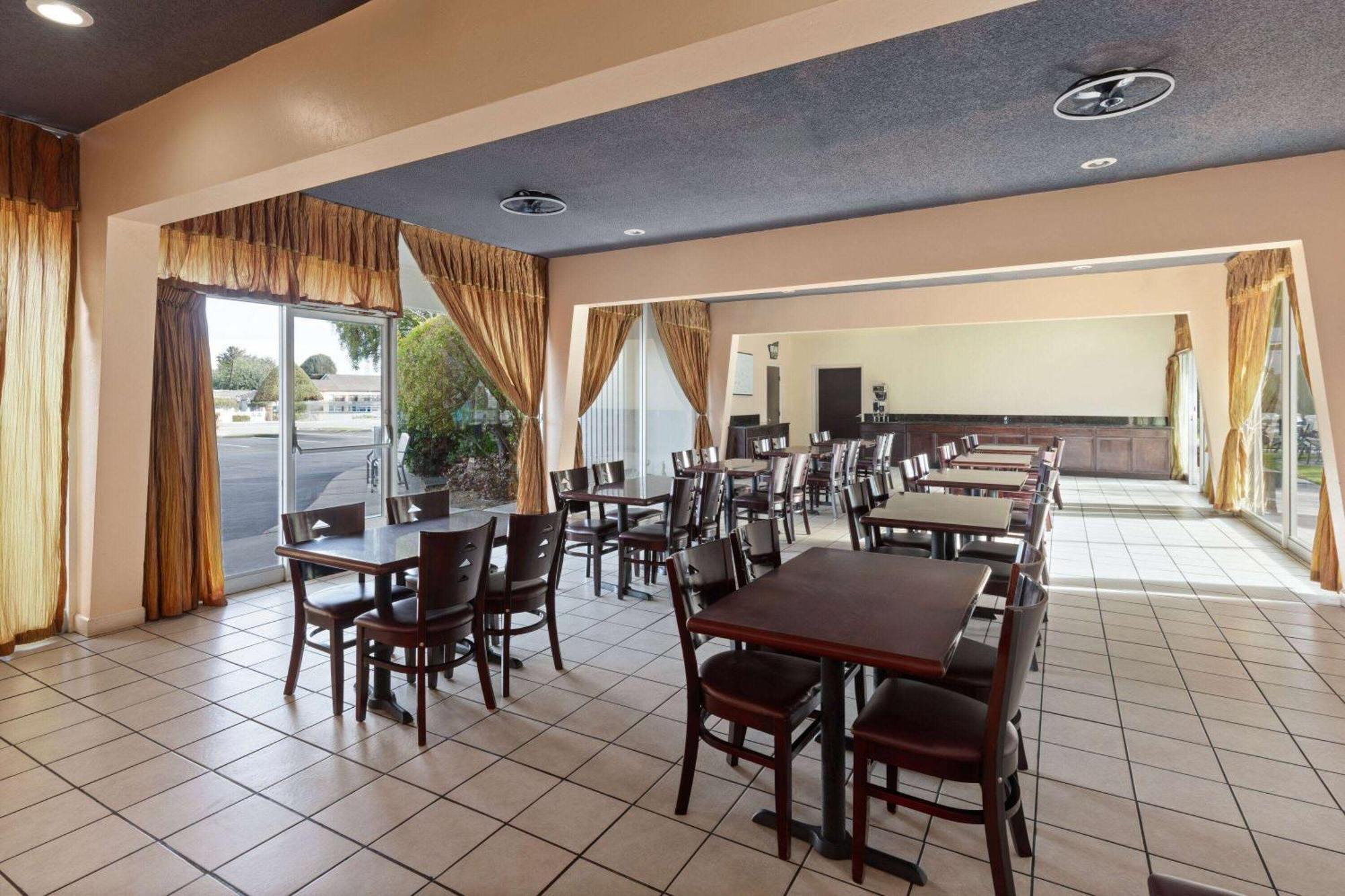 Travelodge By Wyndham Monterey Bay Ngoại thất bức ảnh