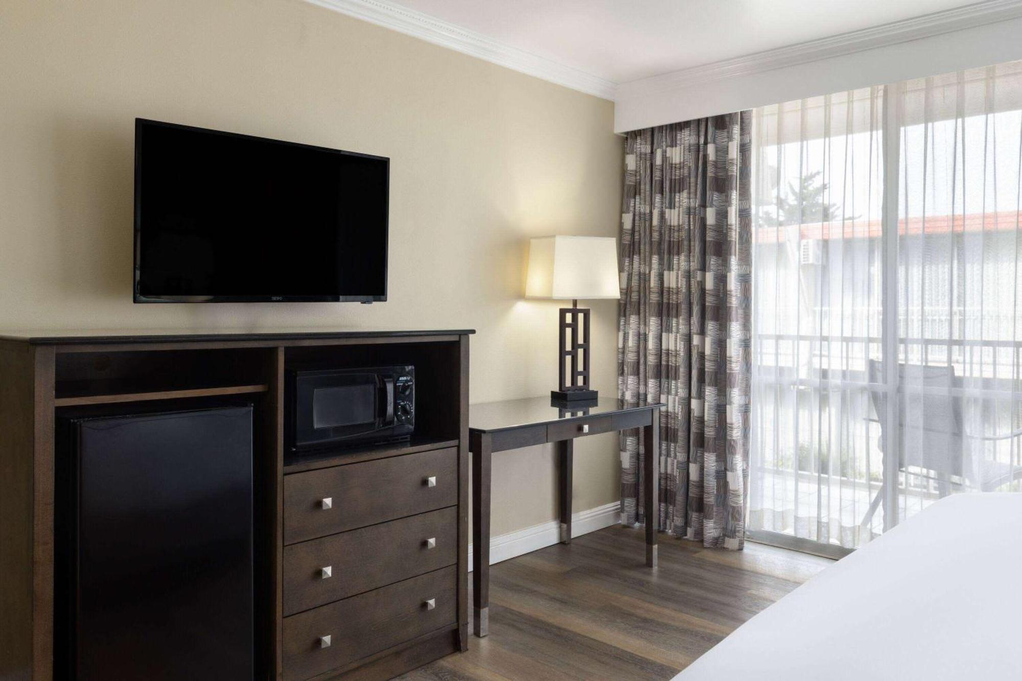 Travelodge By Wyndham Monterey Bay Ngoại thất bức ảnh